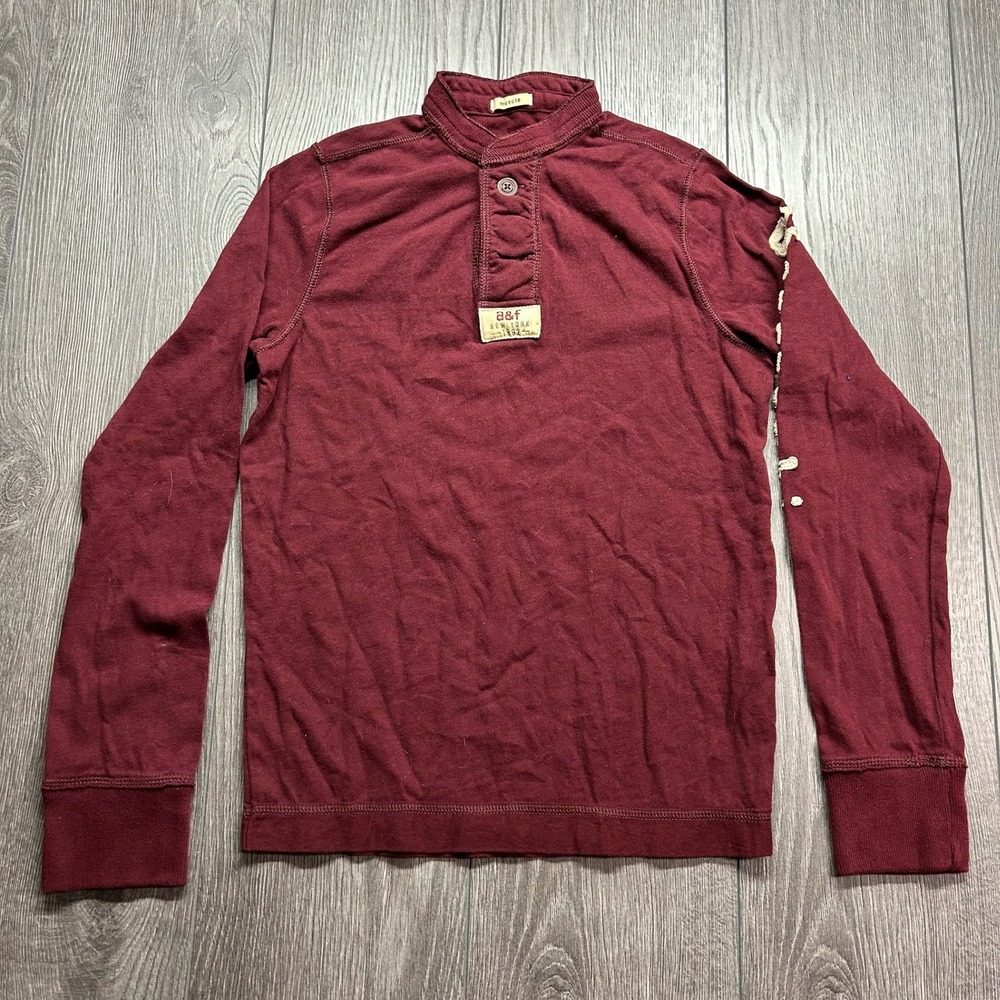 Abercrombie Kids Muscle Henley Long Sleeve Shirt Burgundy Y2K Logo Sleeve Medium